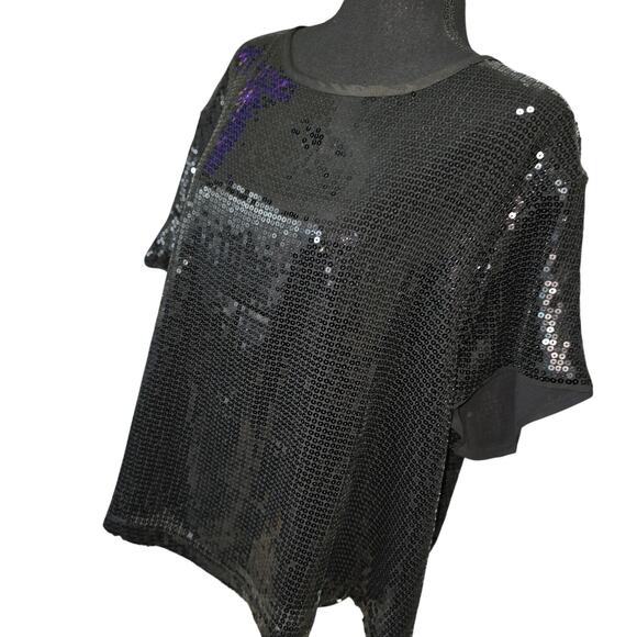 ⭐️NWT Torrid Black Sparkly Sequin Crop Top Sz 1 Fits1X 14/16 - Picture 4 of 13